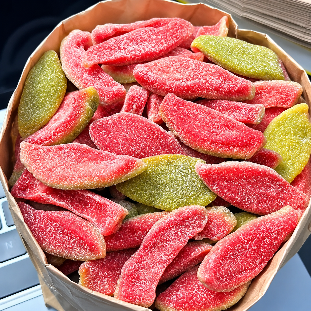 🌿✨ Say Goodbye to High-Calorie Guilt 🔥 | Fiber-Rich Red Guava Slices for Sweet Cravings 🍓🌿 - DG